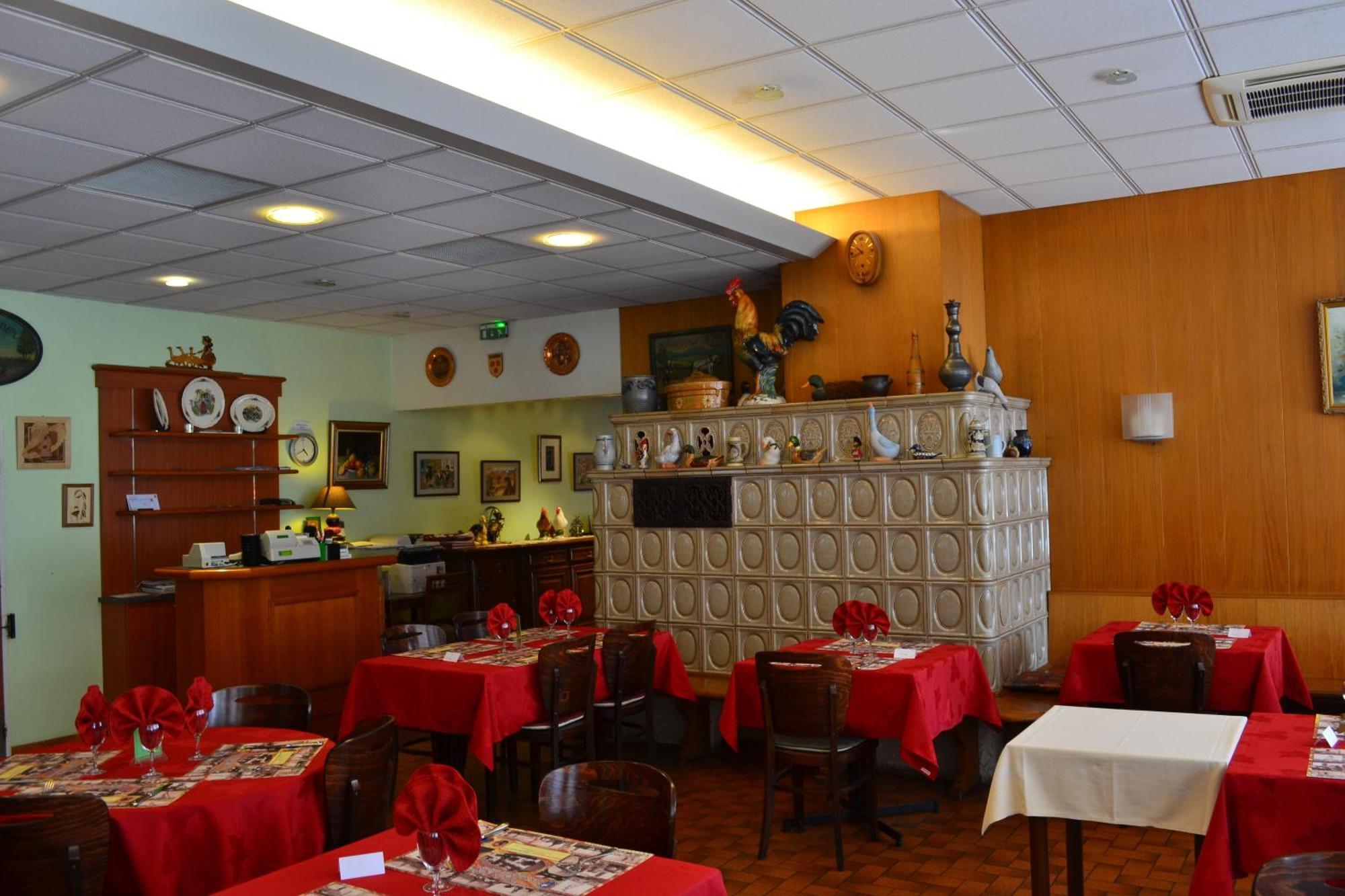 Hotel Restaurant Niemerich Pulversheim Exterior photo